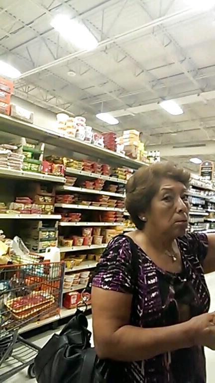 12P Big Booty Granny 