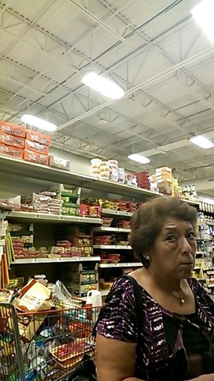 12P Big Booty Granny 