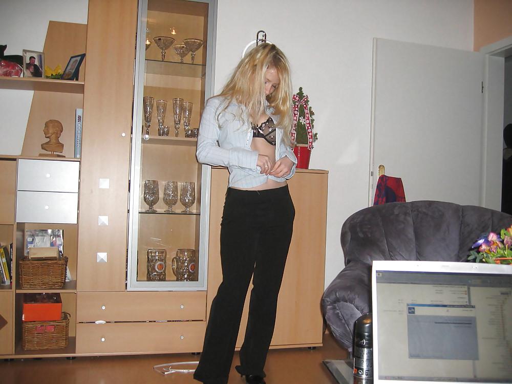 11P BIG BOOBS SLUT