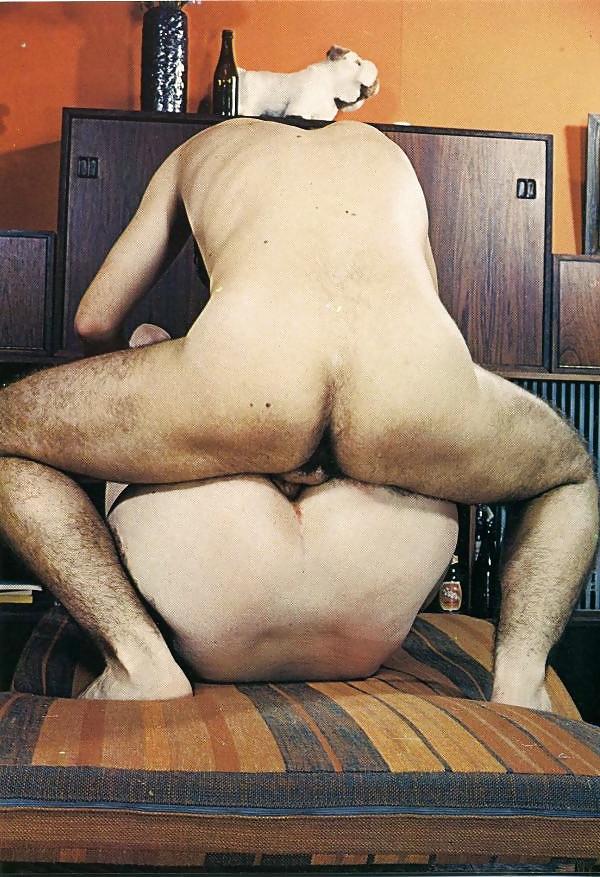 25P Vintage Mag Scan: Anal bi