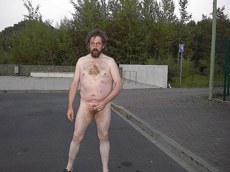 4P Nude on street 2