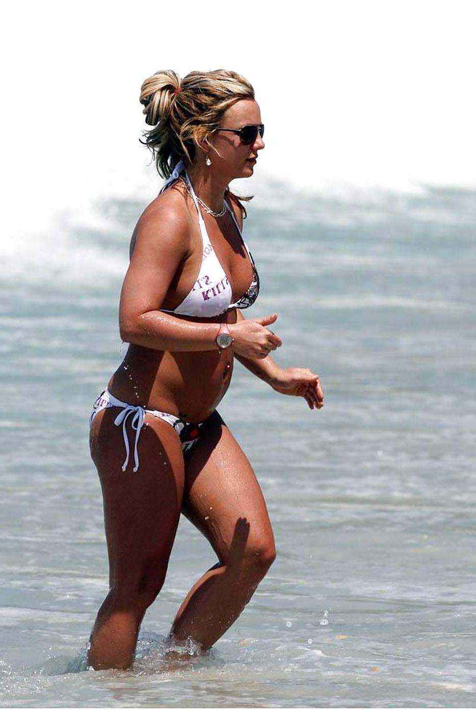 25P Britney Spears