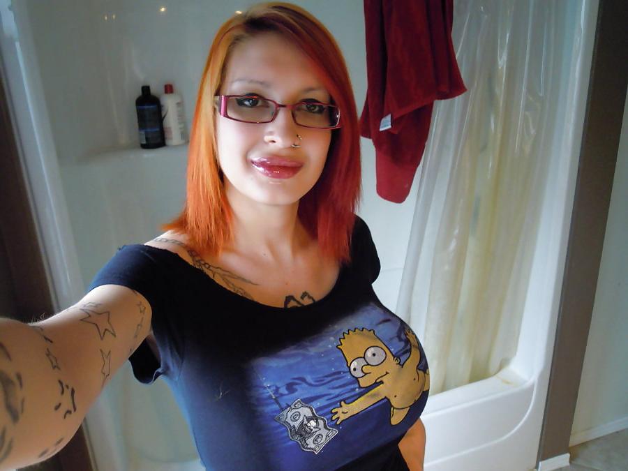 25P Ariane: Fake Tit Stripper 