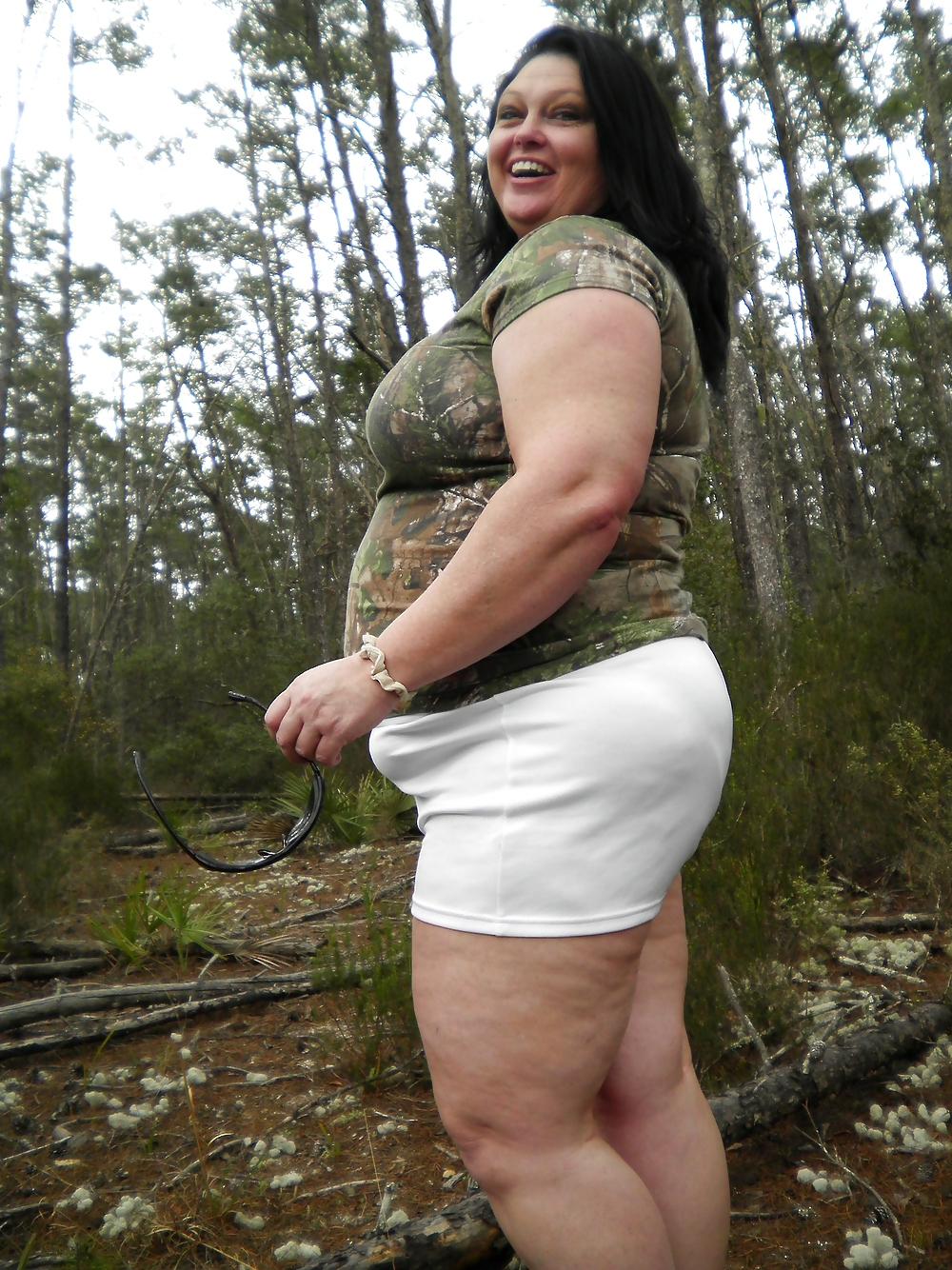 25P Plump Milf