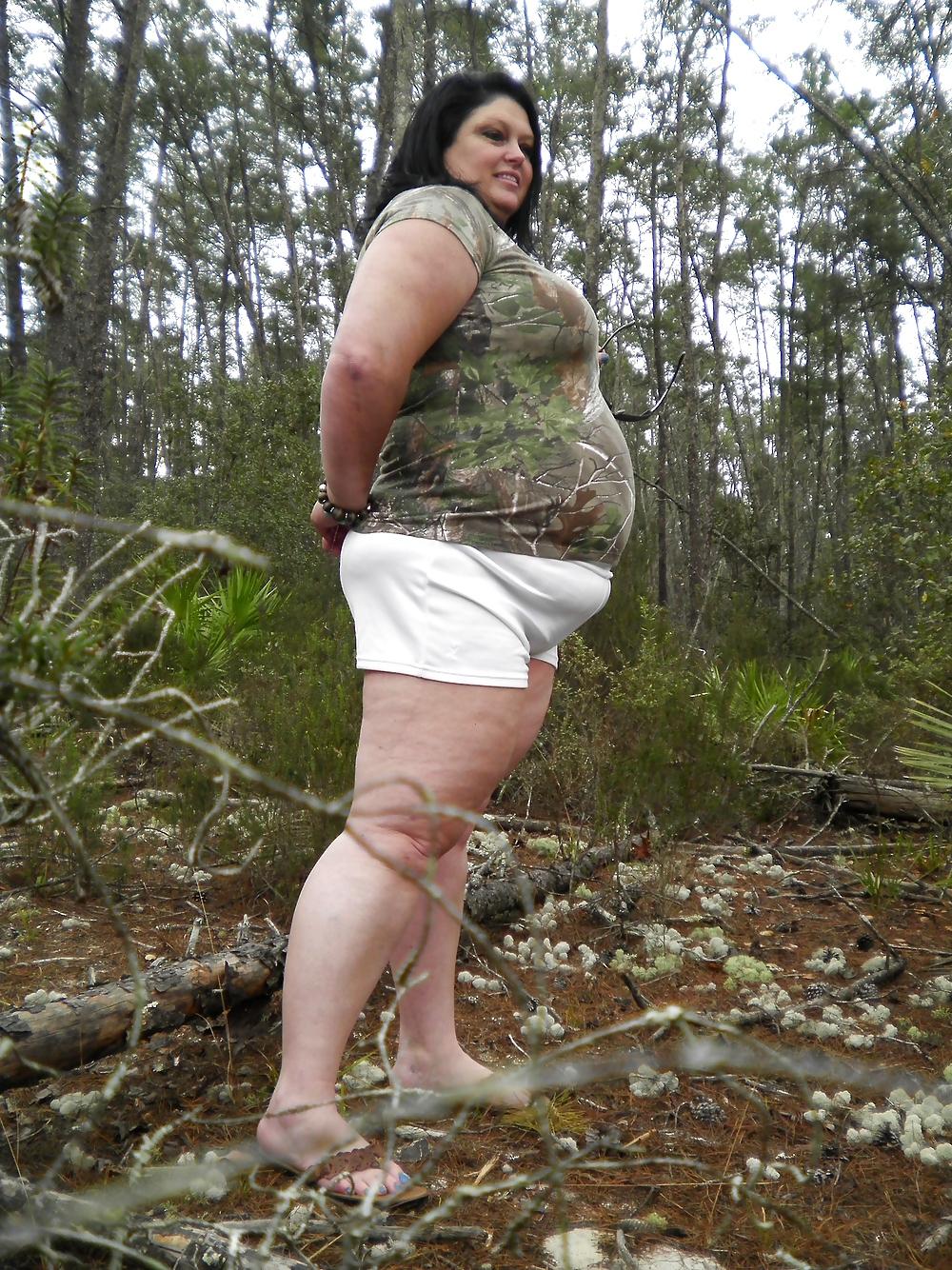 25P Plump Milf
