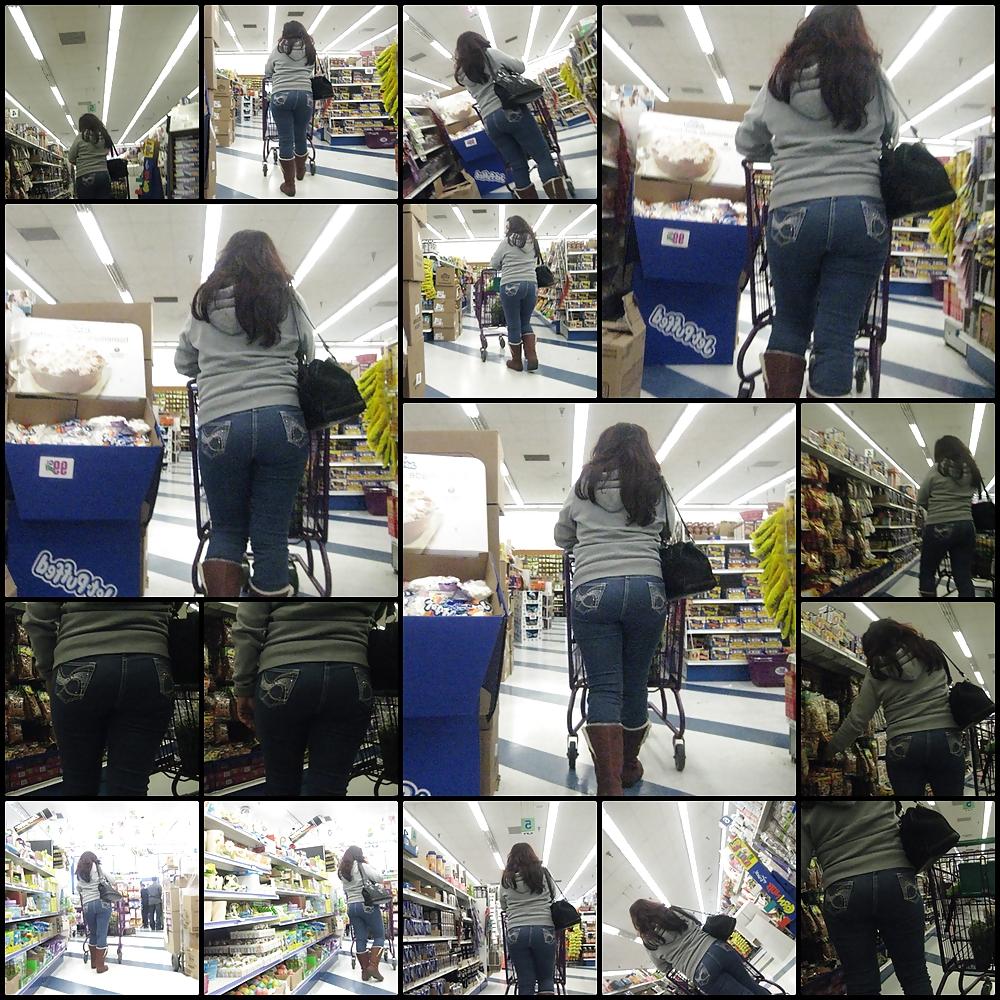 10P CANDID BOOTY VOYEUR