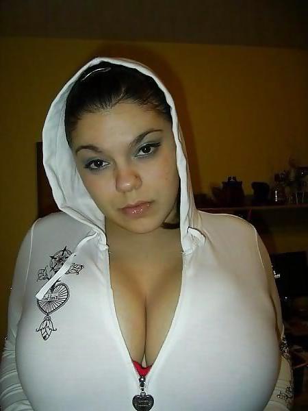 24P Big Boobs