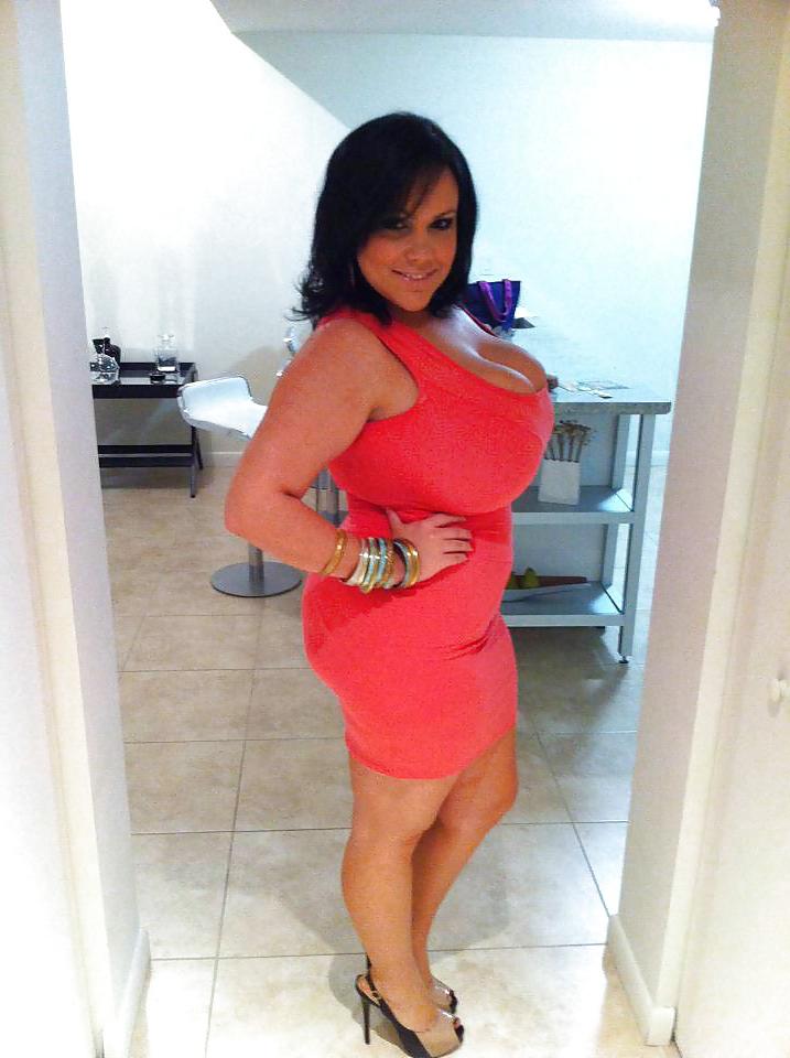 24P Big Boobs