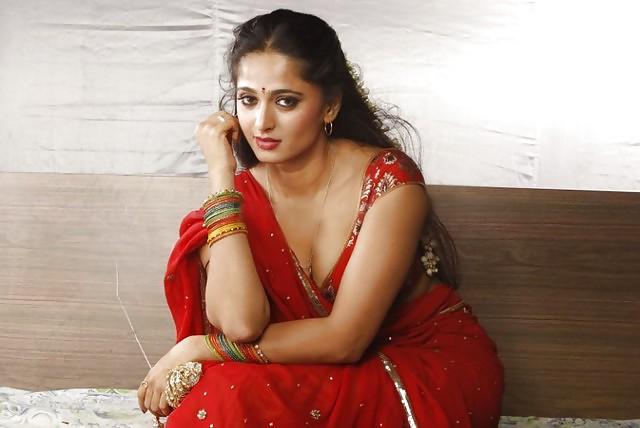 25P SEXY ACTRESS