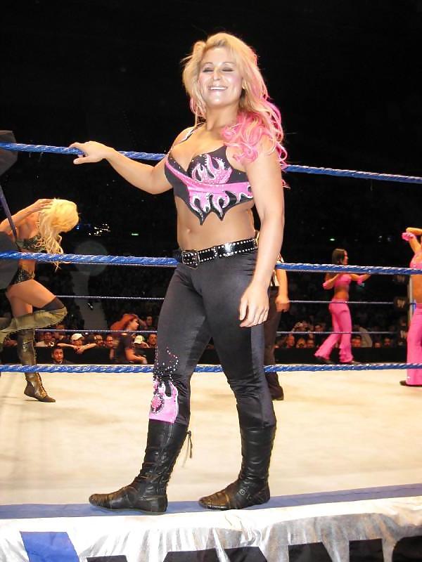 25P Natalya Neidhart WWE Diva MEGA Wank Gallery 