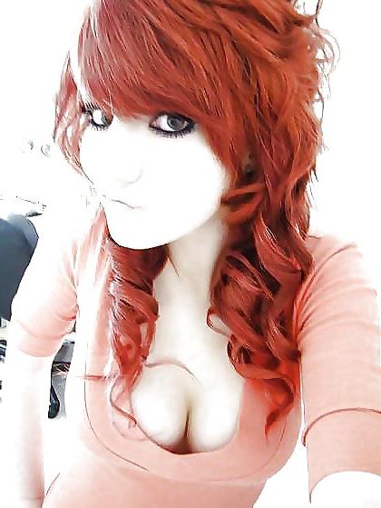 15P Hot  Emo 