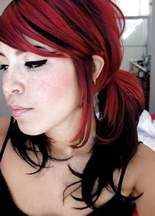 15P Hot  Emo 