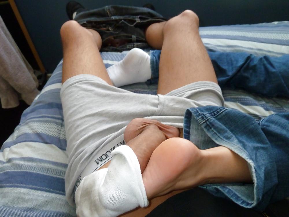 4P Cock and babysitter FEET