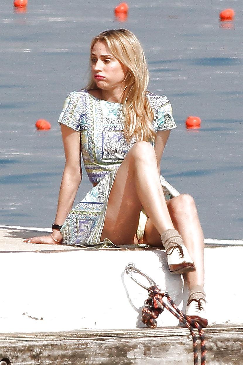 25P Celebs oops 48