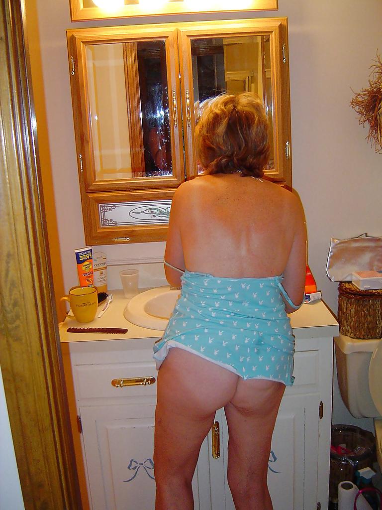 25P Sexy older cum-loving GILF