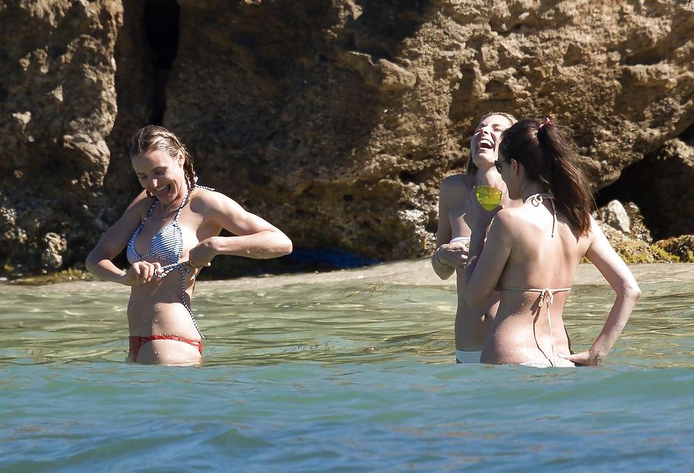 25P Nude celebrities