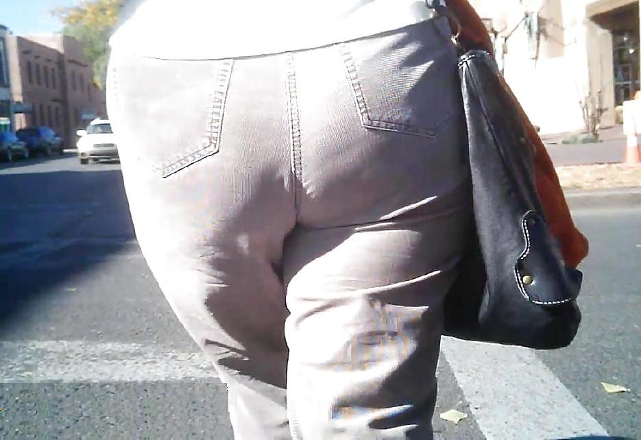 23P Street booty milf
