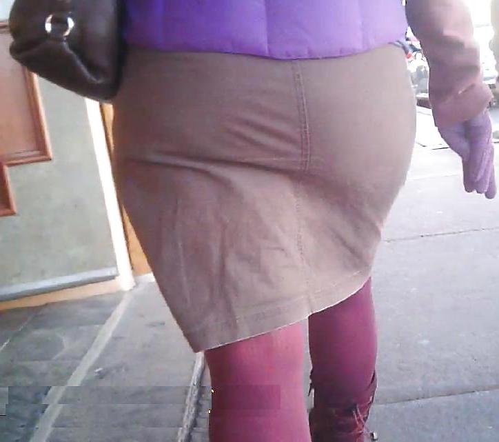 23P Street booty milf