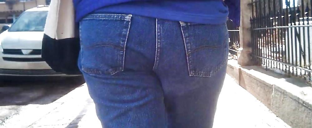 23P Street booty milf