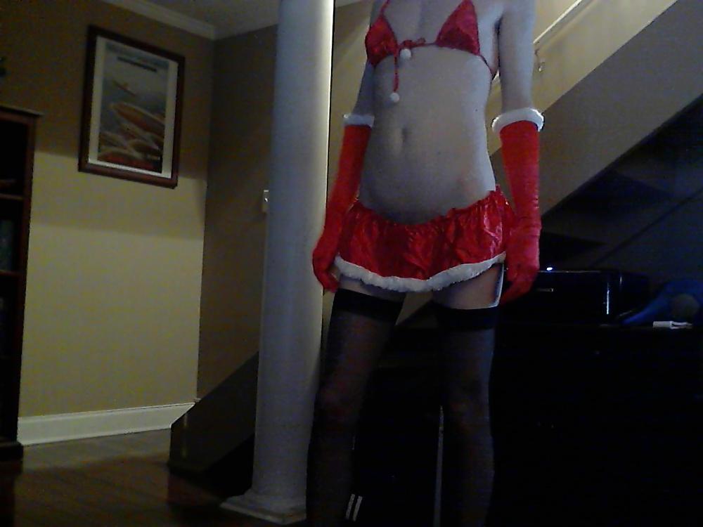 7P Crossdresser christmas