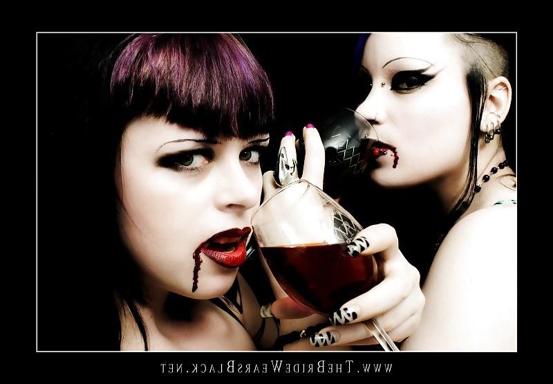 25P Sexy Vampires - Suck On These Sluts!
