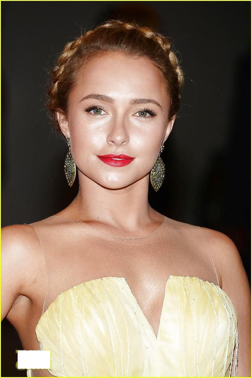 25P Hayden Panettiere mega collection 5