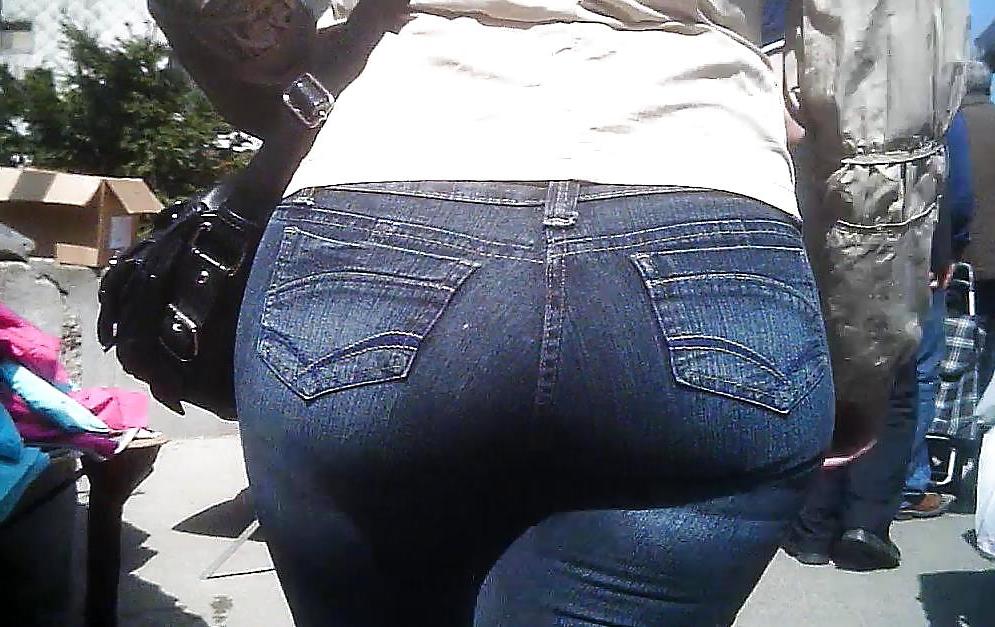 13P Araber mit großem Hintern in Jeans