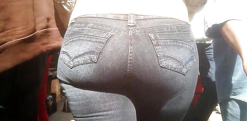 13P Araber mit großem Hintern in Jeans