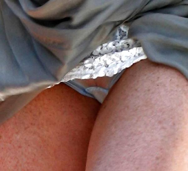 25P Promi-Upskirt-Special :)