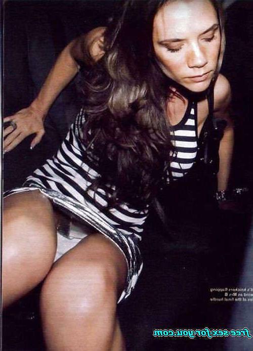 25P Promi-Upskirt-Special :)