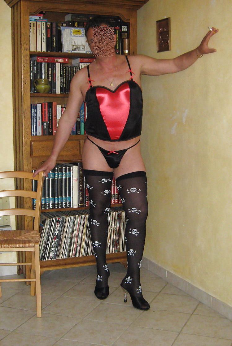 25P Nylons Crossdresser
