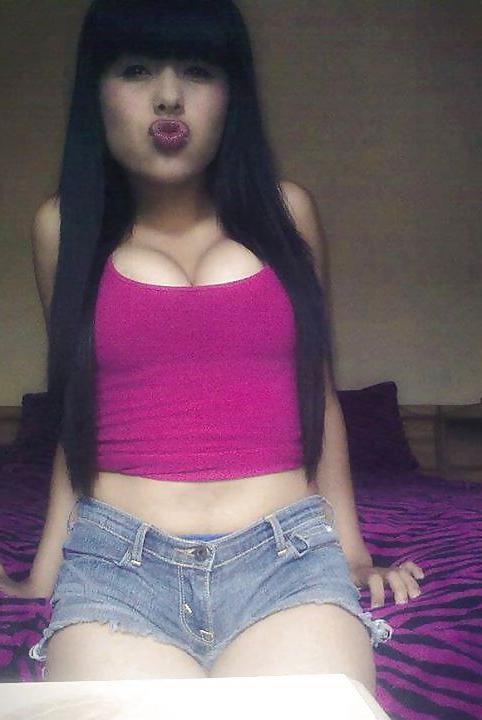 25P Latest crop from the slutty side of Facebook