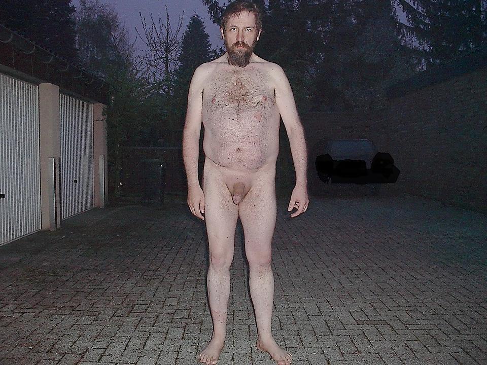 4P Nude on street 6