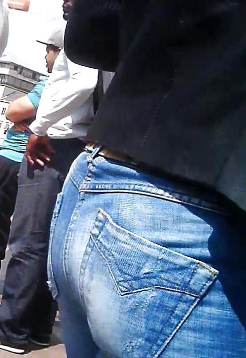 20P European Booty in Jeans