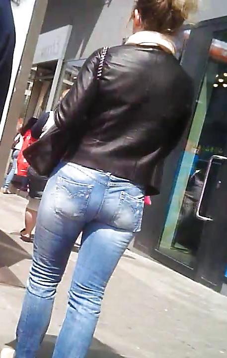 20P European Booty in Jeans