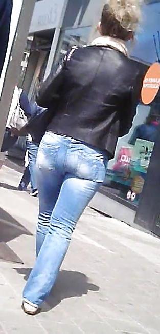 20P European Booty in Jeans