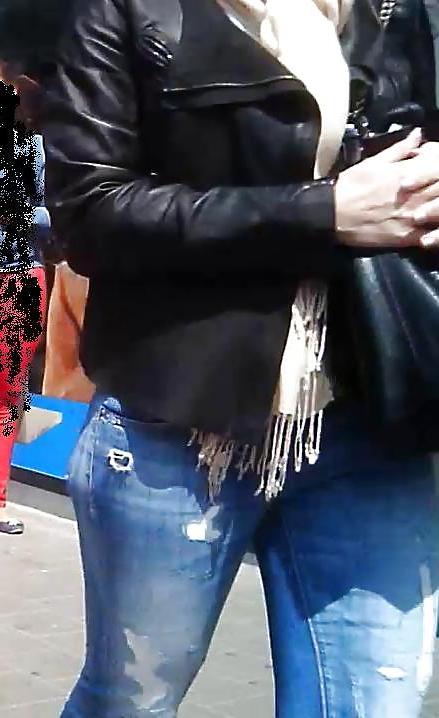 20P European Booty in Jeans
