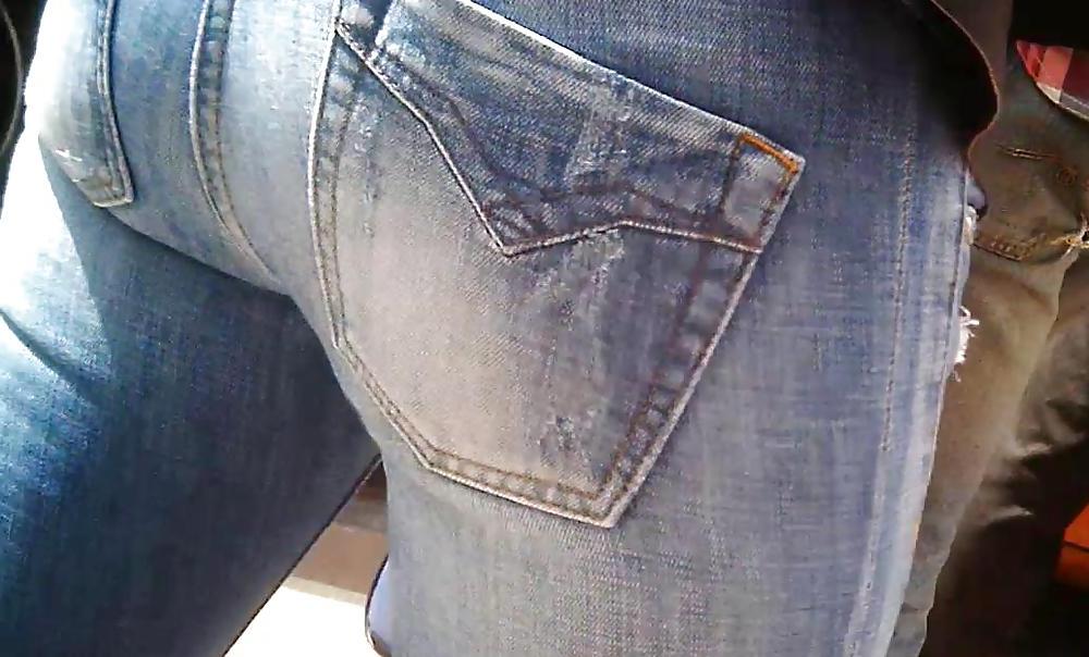 20P European Booty in Jeans