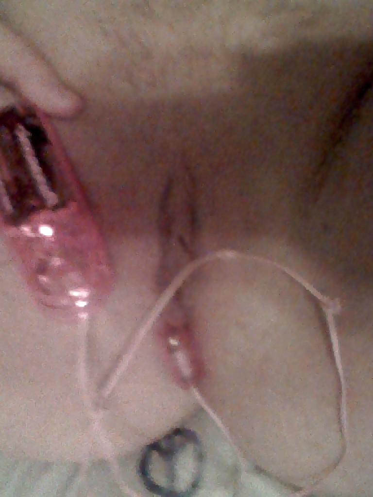 12P Sexy Pierced MILF
