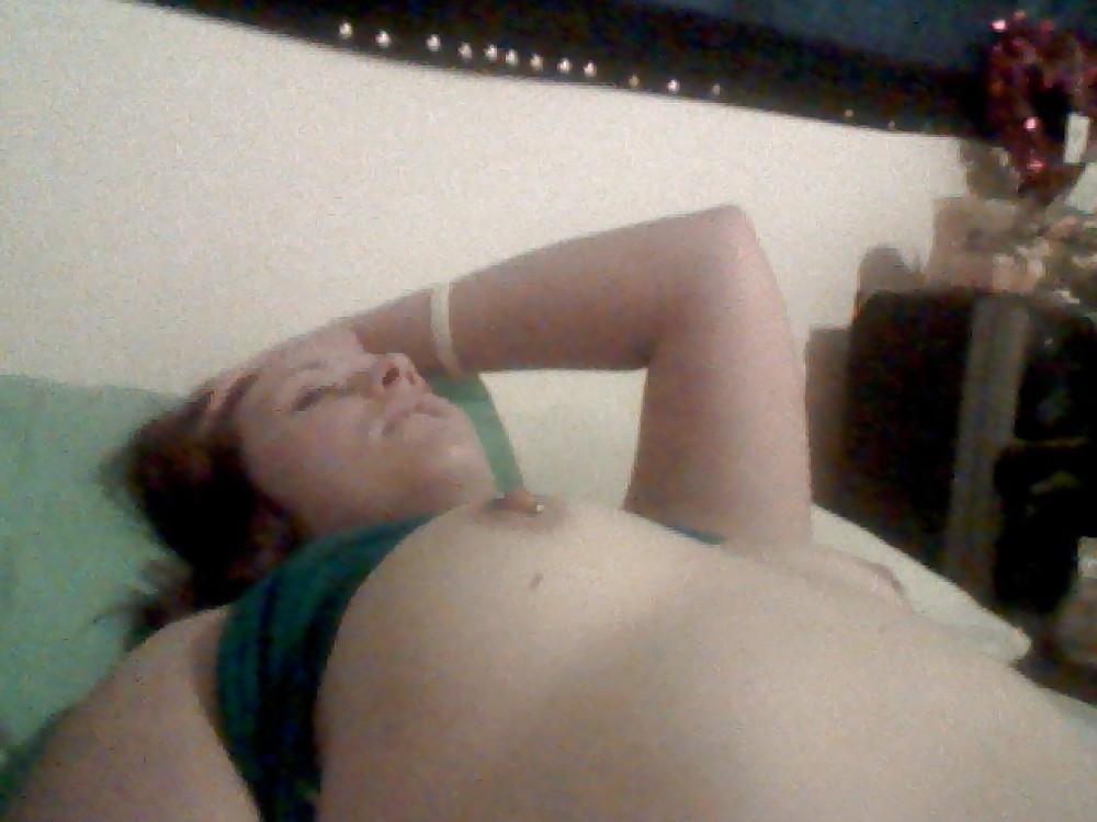 12P Sexy Pierced MILF