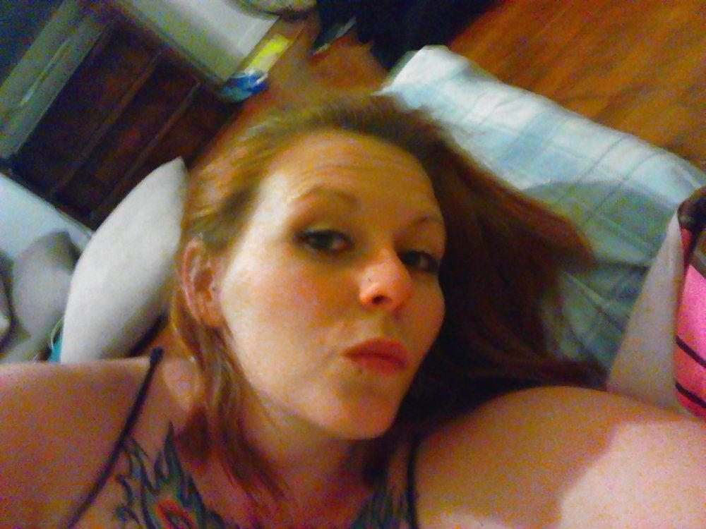12P Sexy Pierced MILF