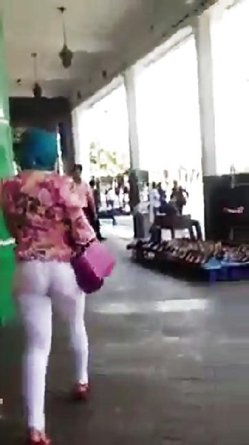 16P Big Arab booty 