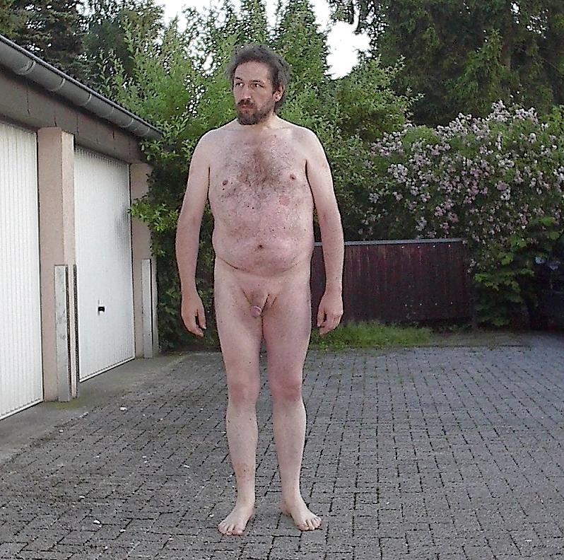 4P Nude on street 4