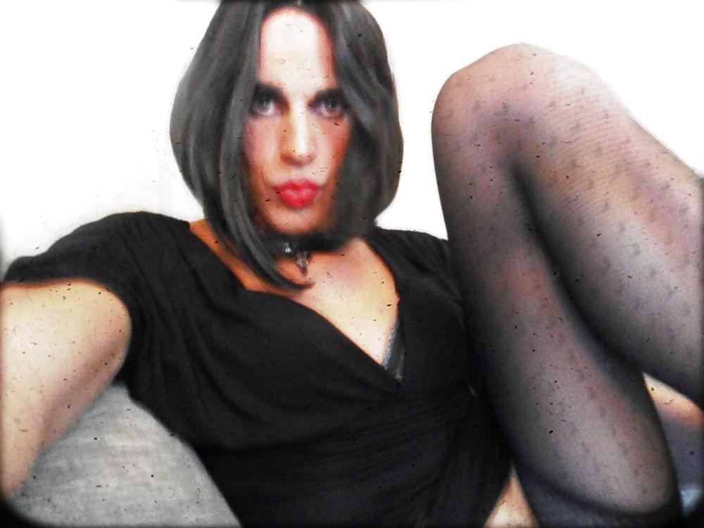 10P Sexy crossdresser posing