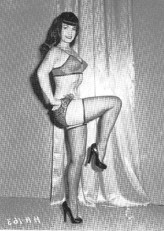 25P Bettie Page