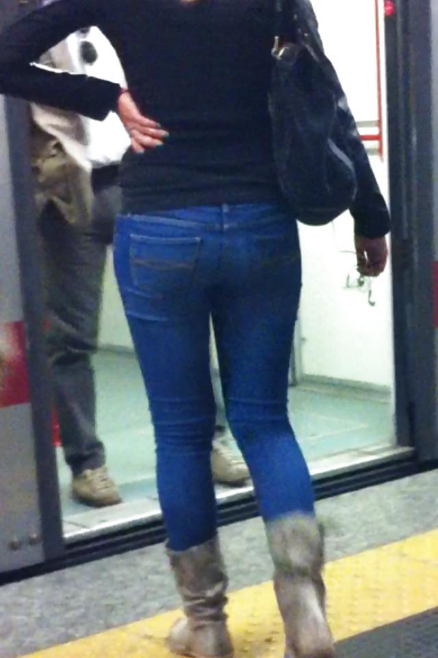 12P BEST ASSES - street 11 (comment please)