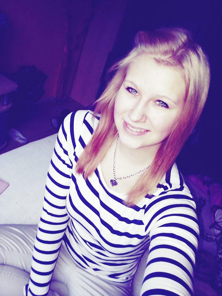 25P German Girl 13