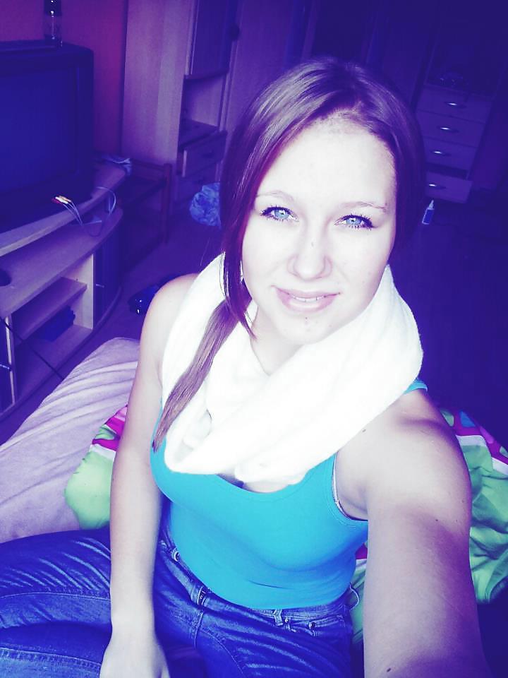 25P German Girl 13