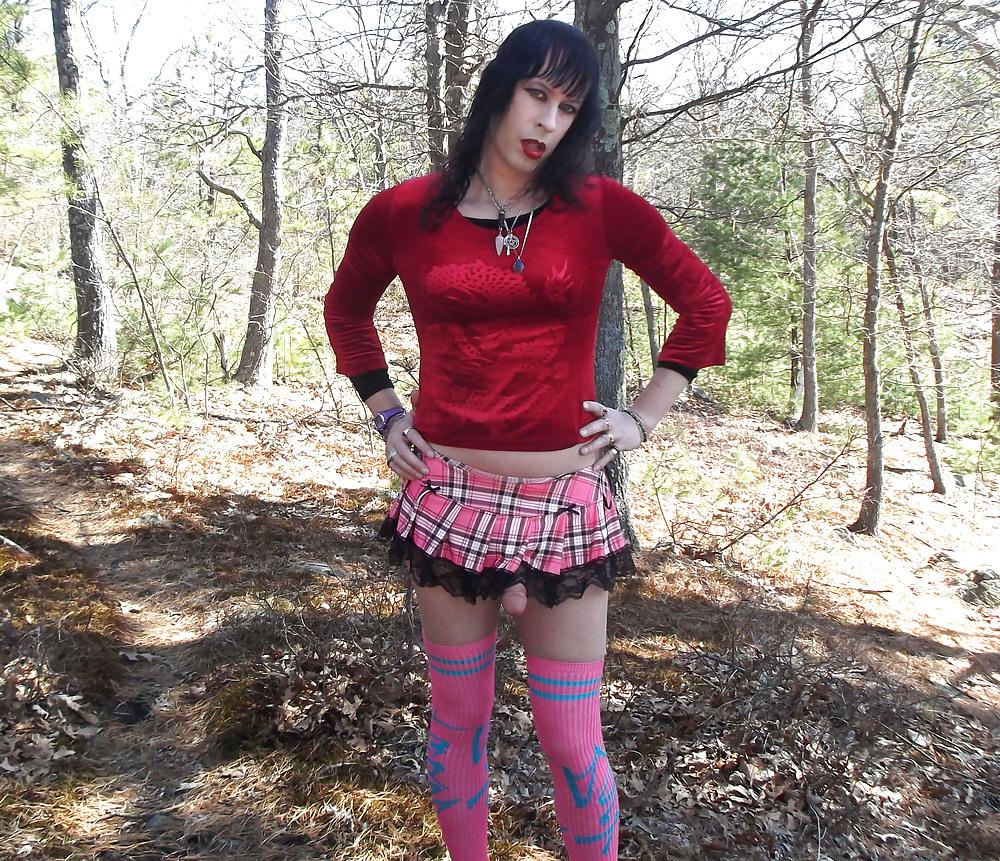 17P Sexy crossdresser in mini skirt!!!