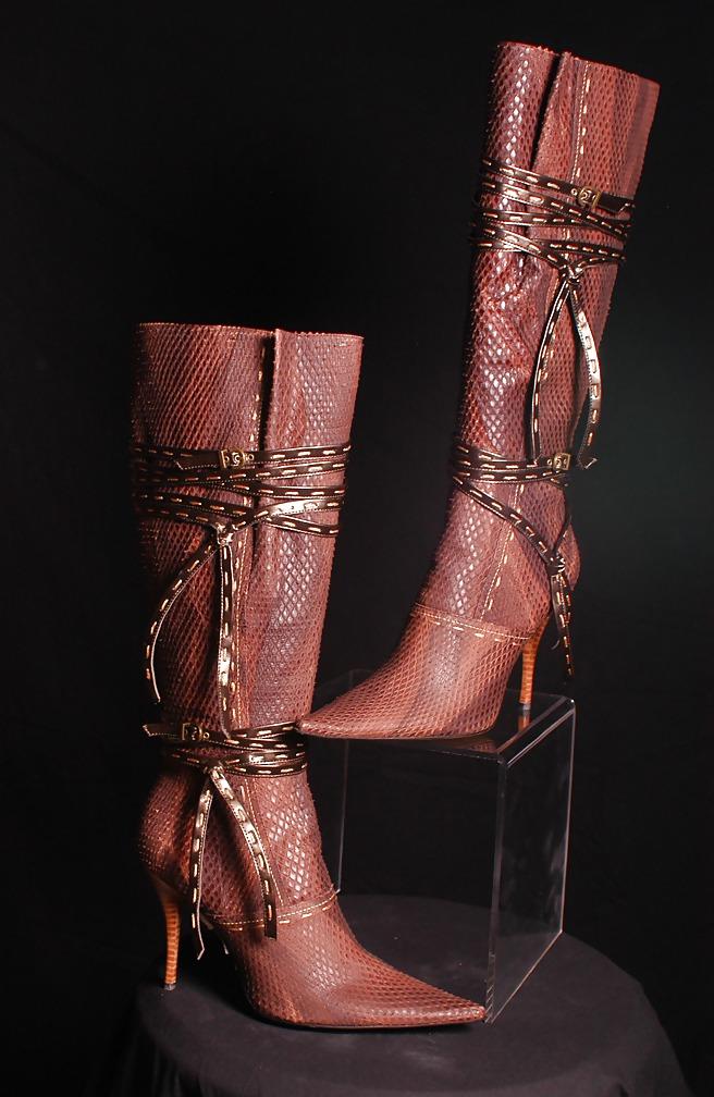 9P Boots